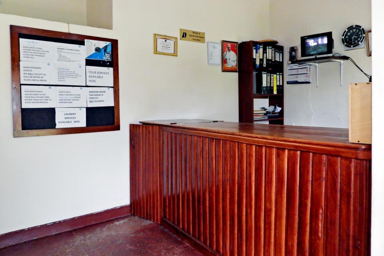 Skyway Hotel Entebbe Exterior photo
