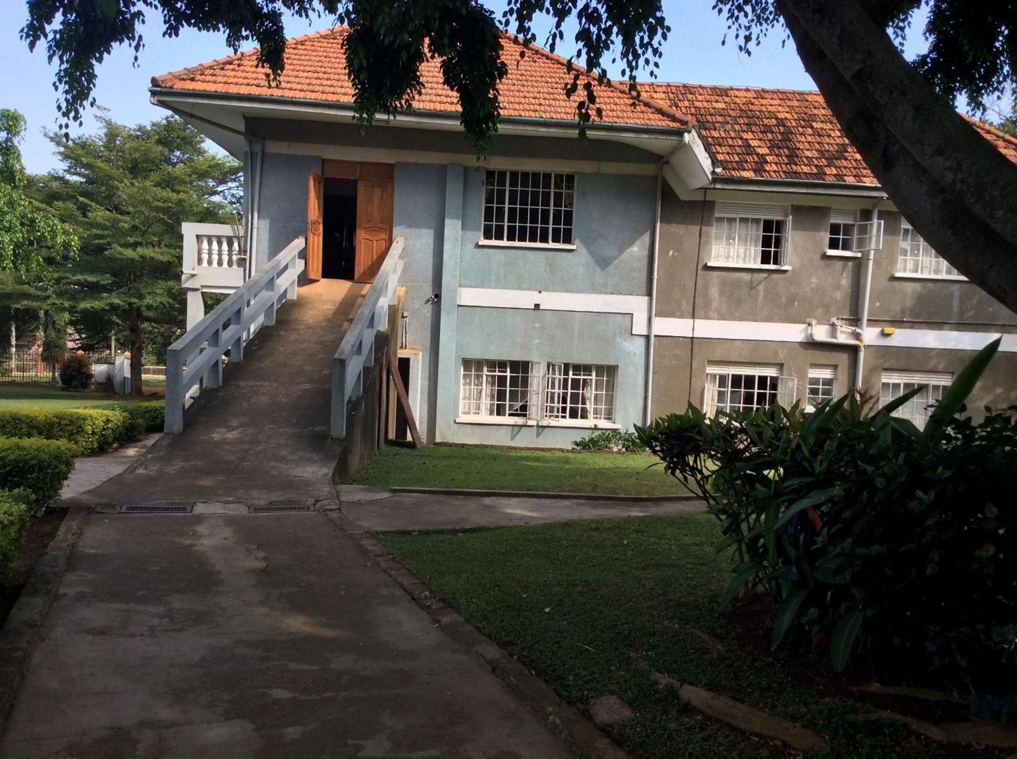 Skyway Hotel Entebbe Exterior photo