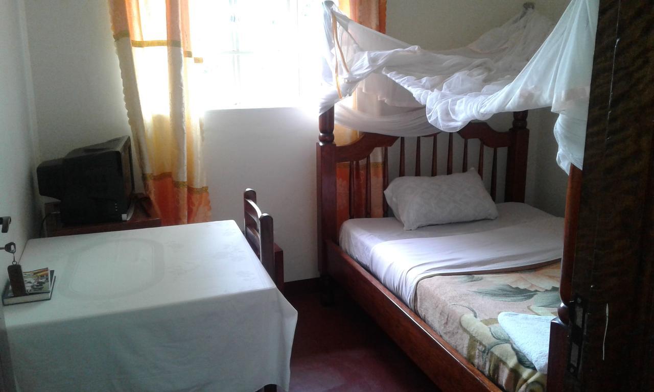 Skyway Hotel Entebbe Exterior photo