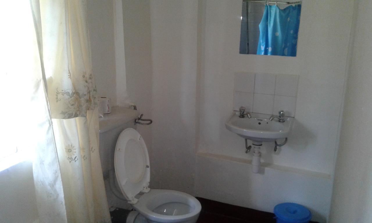 Skyway Hotel Entebbe Room photo